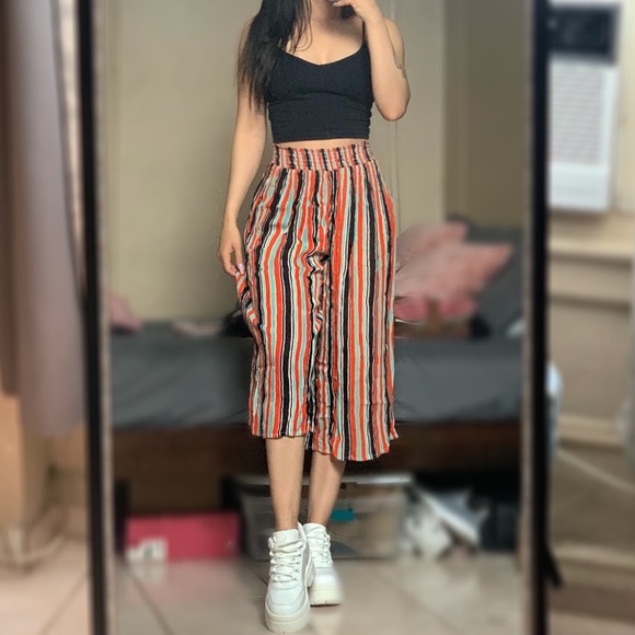 Urban Outfitters Pants - UO Stripped Short Pants